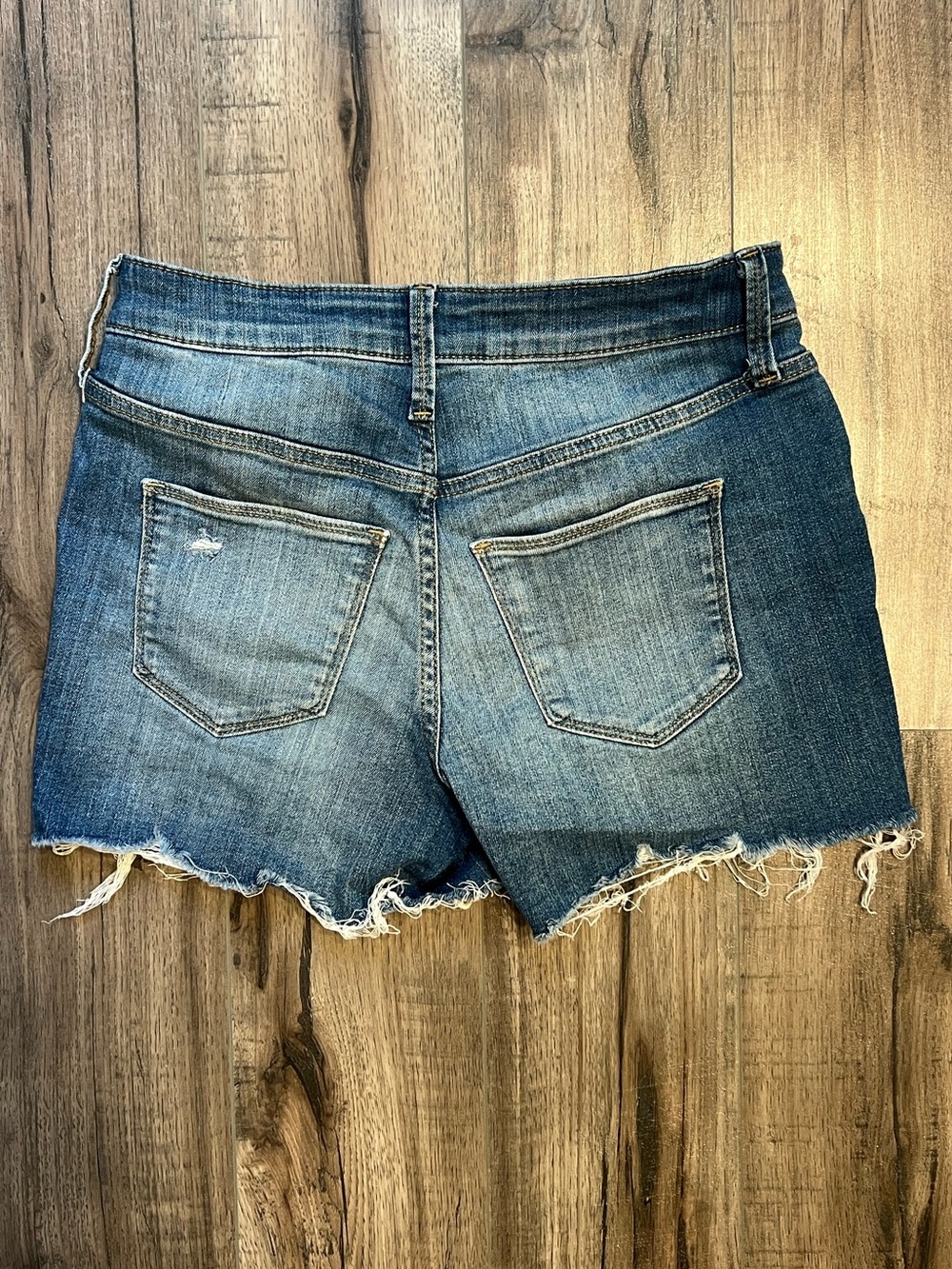 Universal Thread High Rise Midi Jean Shorts - Picture 3 of 4